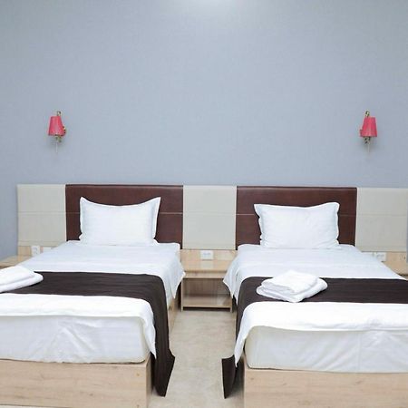 Karavan Street Hotel Tashkent Bagian luar foto