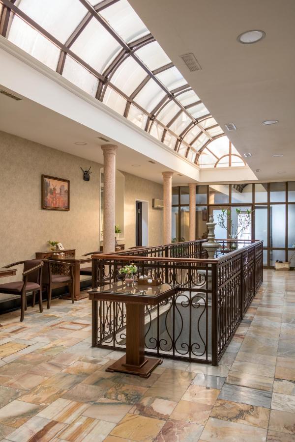 Karavan Street Hotel Tashkent Bagian luar foto