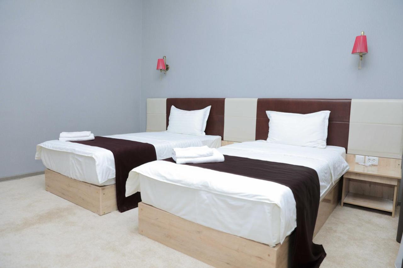 Karavan Street Hotel Tashkent Bagian luar foto