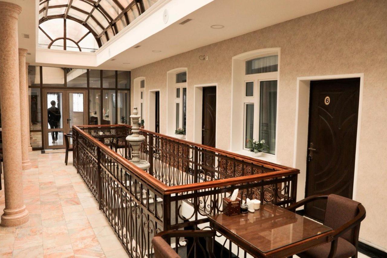 Karavan Street Hotel Tashkent Bagian luar foto