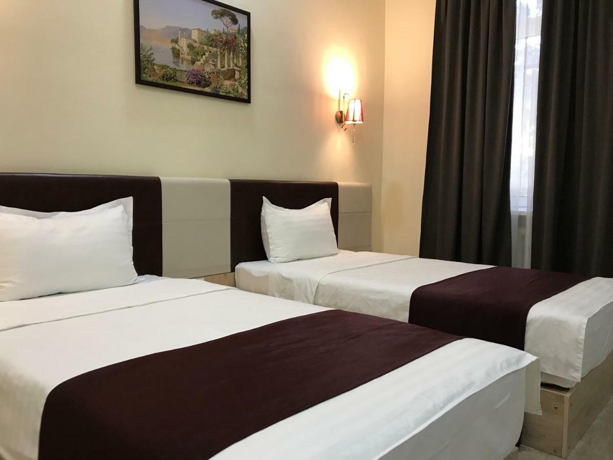 Karavan Street Hotel Tashkent Bagian luar foto
