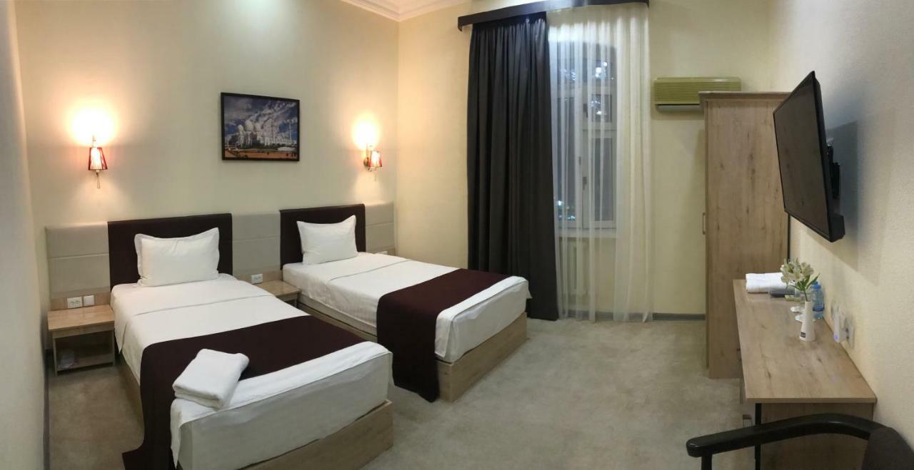 Karavan Street Hotel Tashkent Bagian luar foto