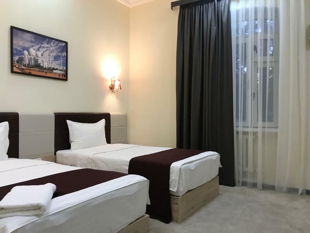 Karavan Street Hotel Tashkent Bagian luar foto